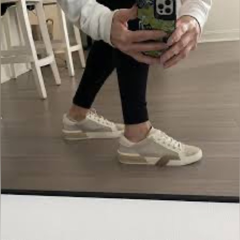 Brand new DOLCE VITA Women's Zina Plush Sneaker size 7 no box - Picture 2 of 14